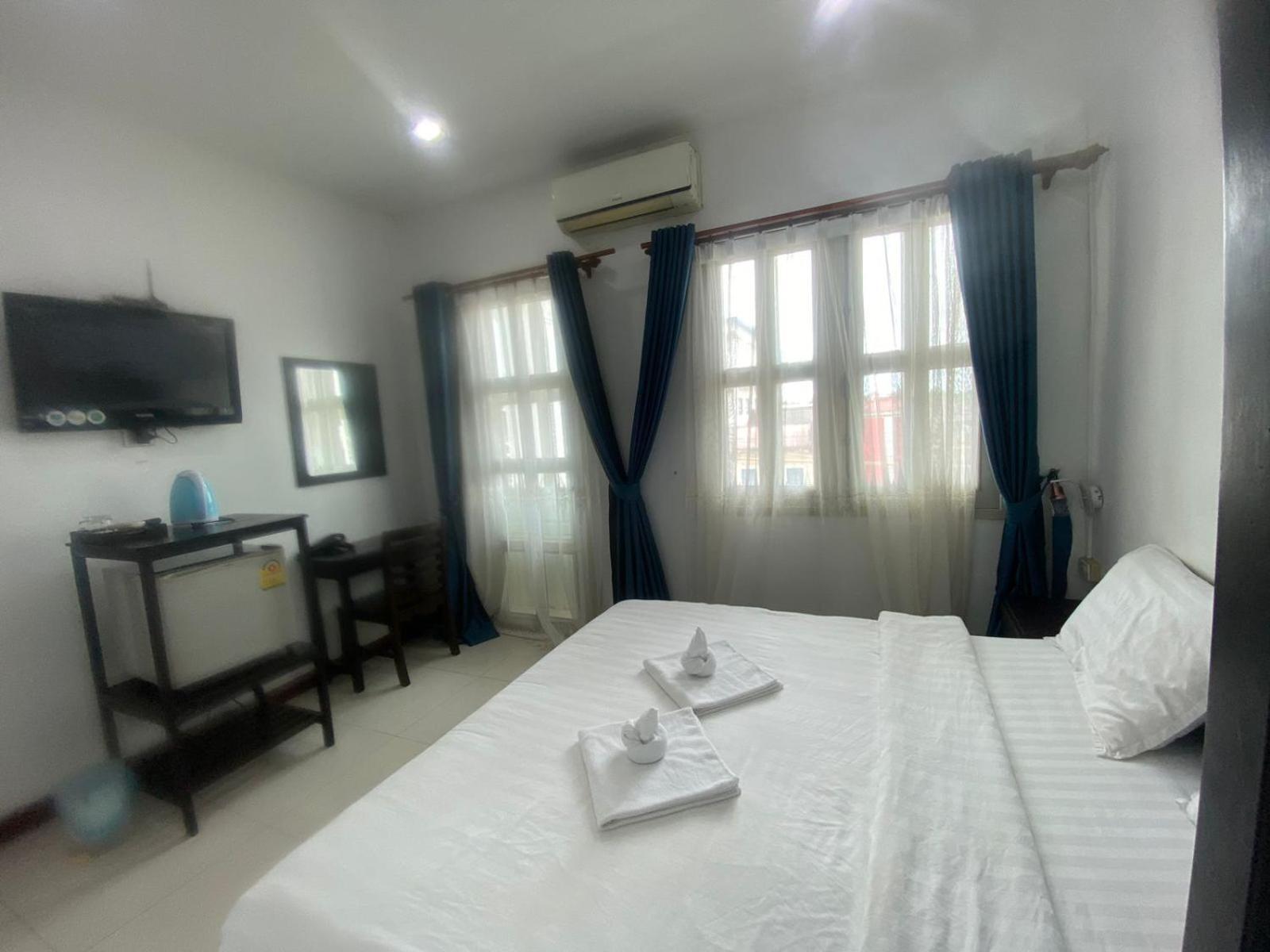 Subinh Hotel And Restaurant Pakse Eksteriør bilde