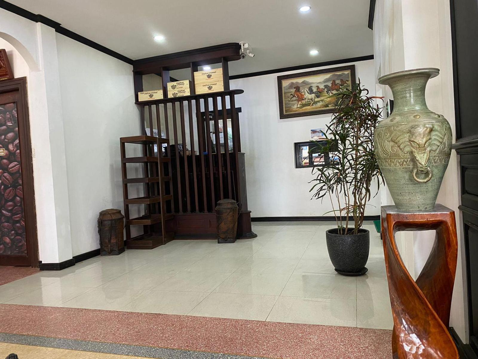 Subinh Hotel And Restaurant Pakse Eksteriør bilde