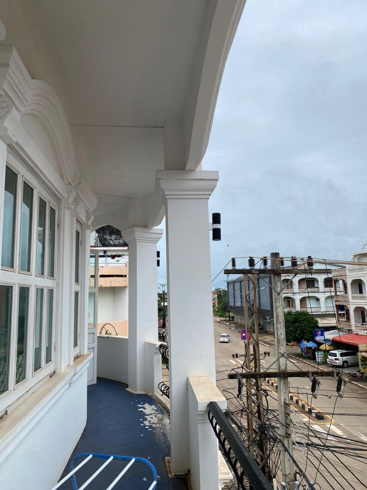 Subinh Hotel And Restaurant Pakse Eksteriør bilde