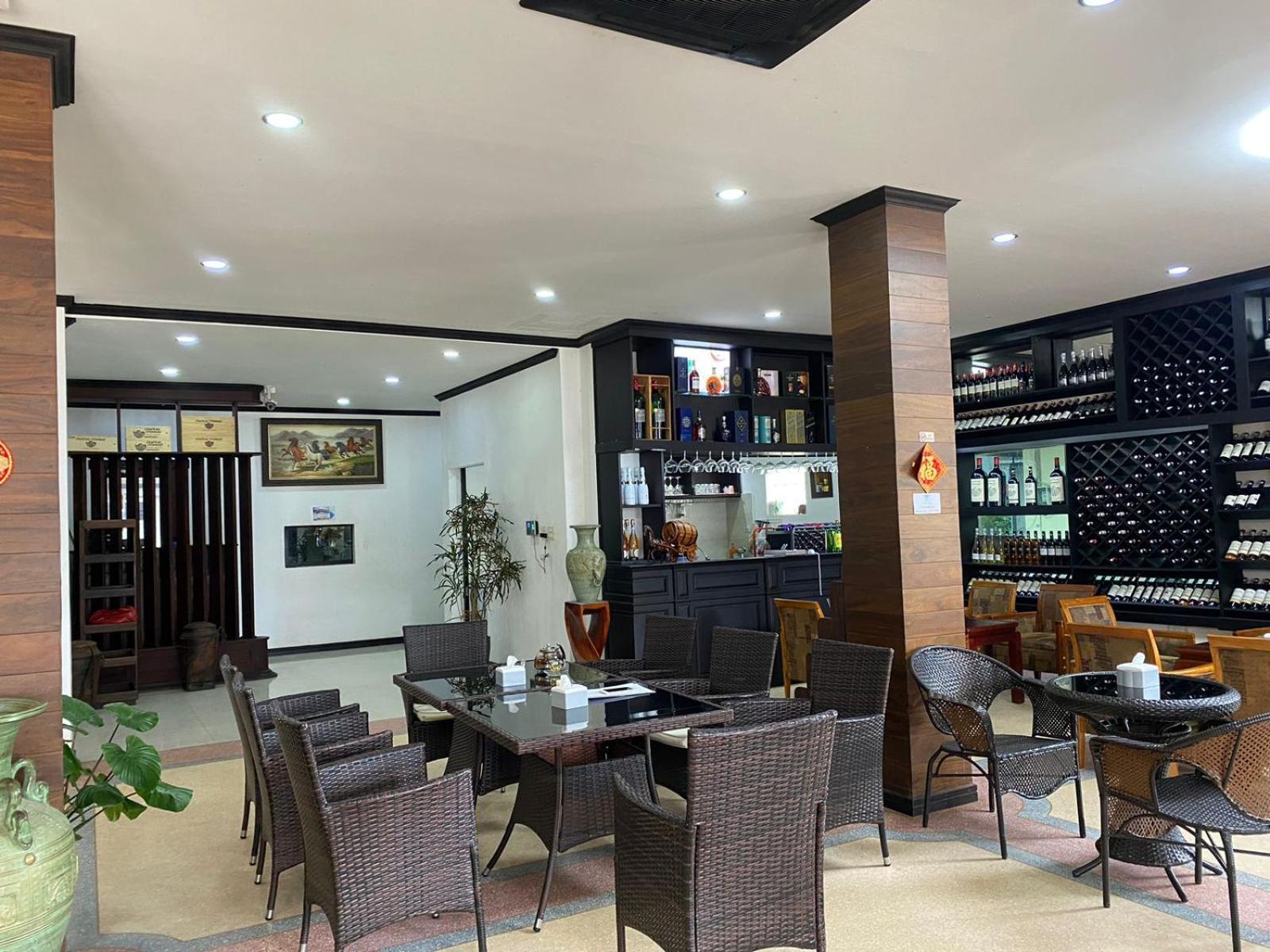 Subinh Hotel And Restaurant Pakse Eksteriør bilde